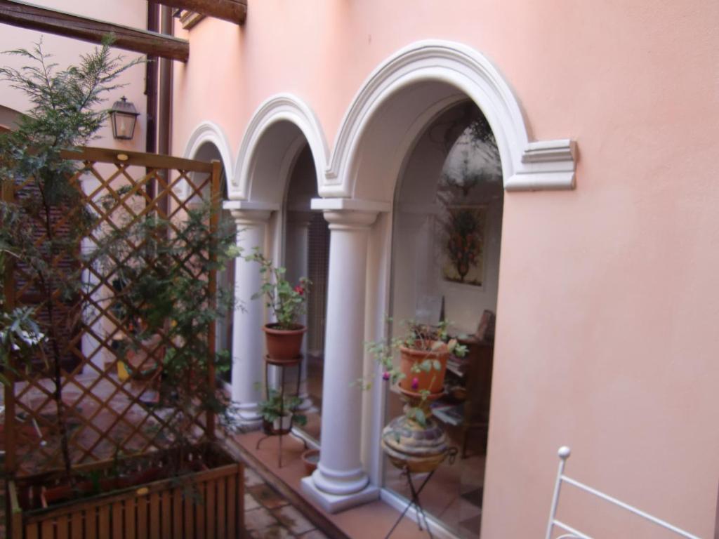 Mondo Antico B&B Чезена Екстериор снимка